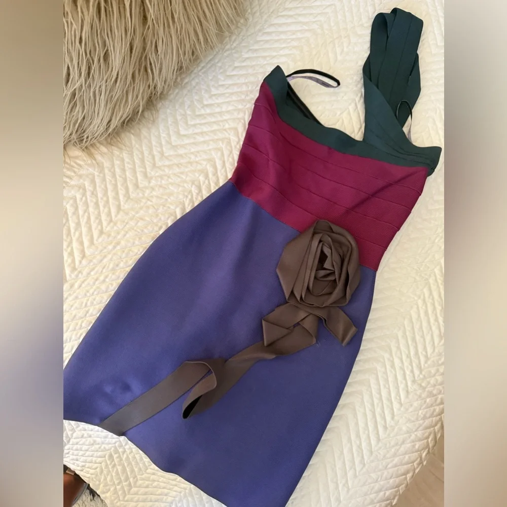 Herve Leger mini color block with gorgeous flower detail!!! 🤎💗💚 - Picture 7 of 10